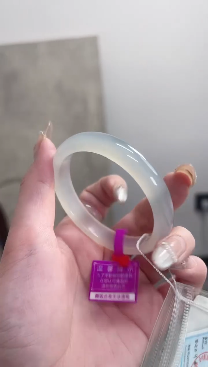 【闪购商品】玛瑙/玉髓手镯未镶嵌53-54圈 需要包容