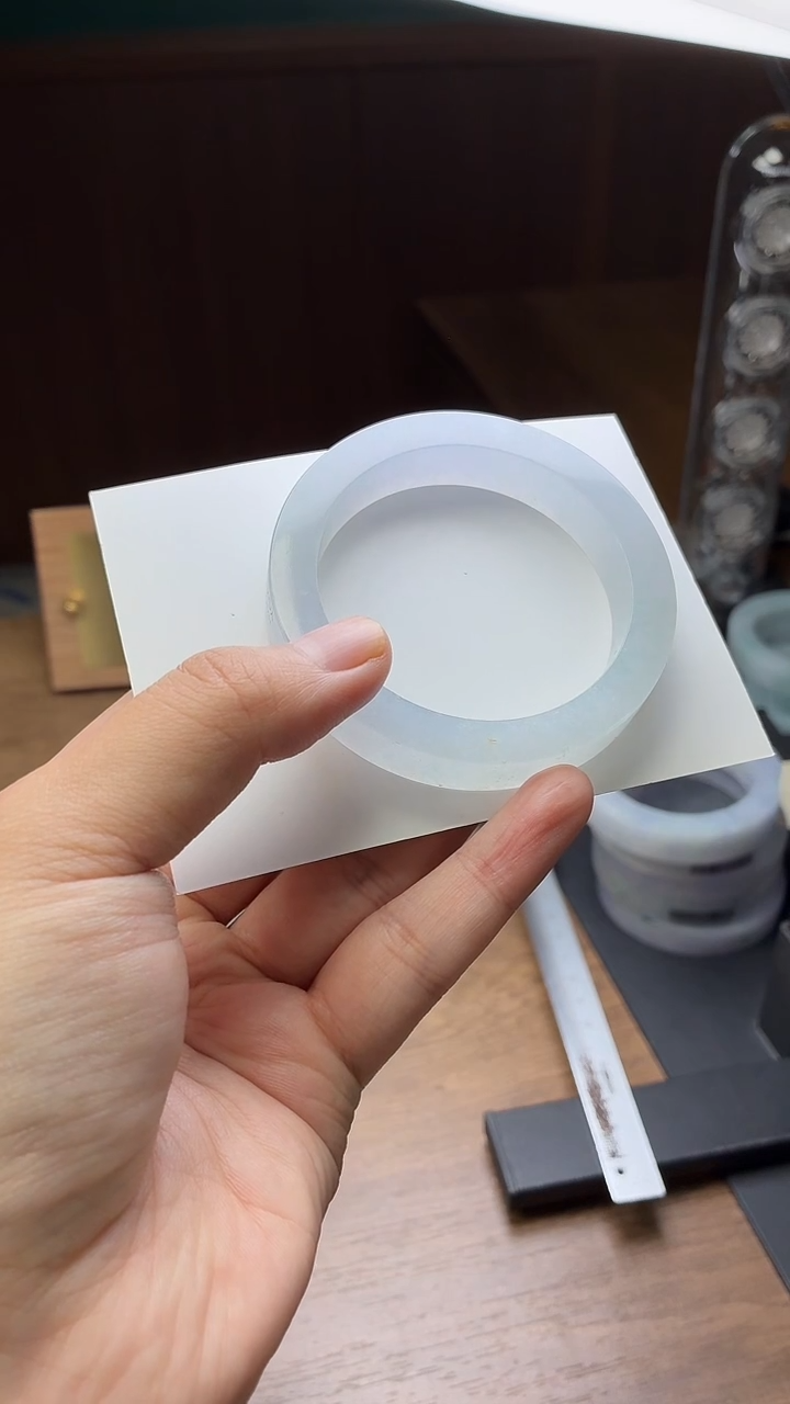 未镶嵌手镯定制翡翠大***7定制