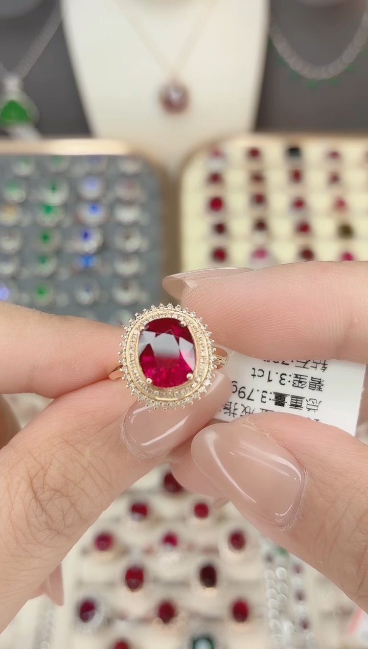 18K金镶嵌碧玺戒指碧玺3.1CT