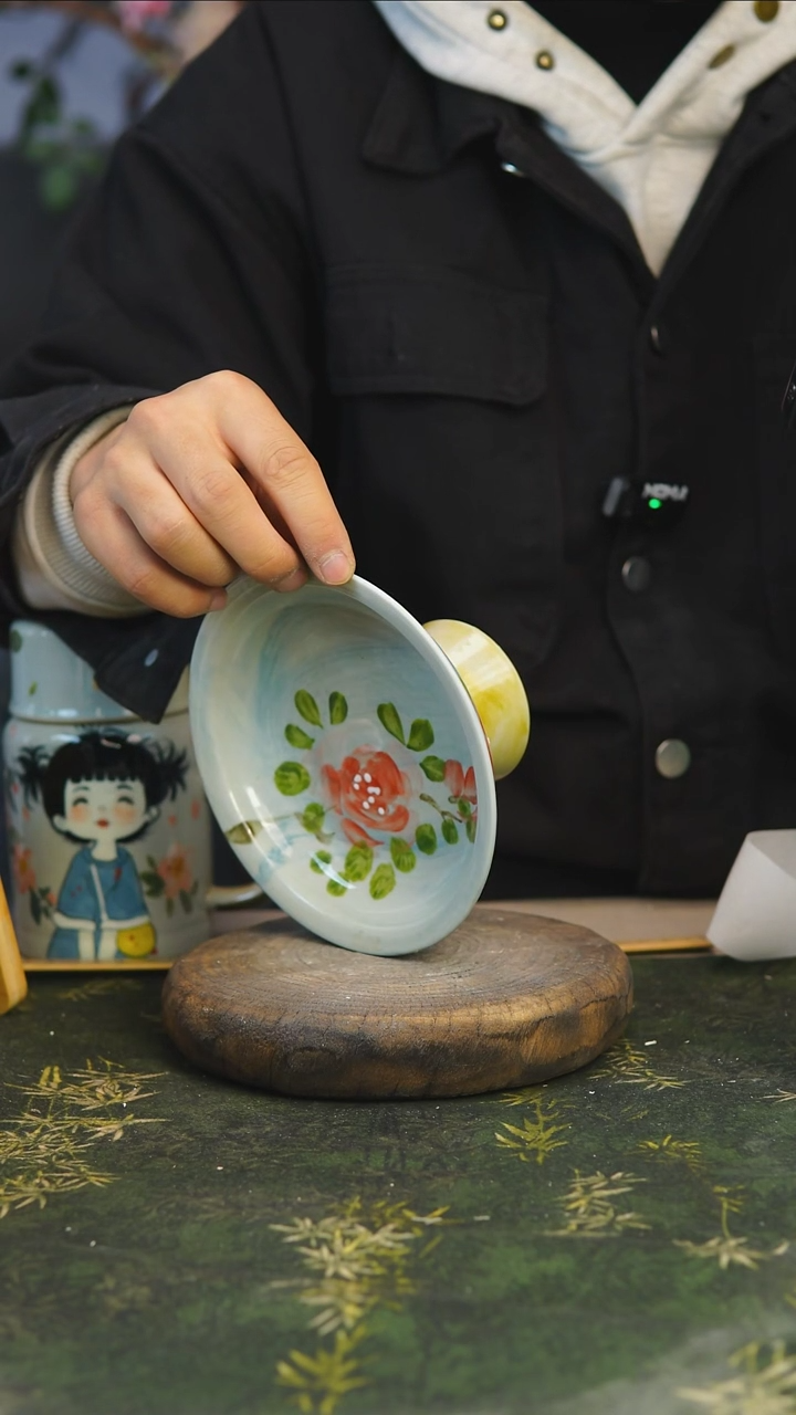 【闪购商品】景德镇高温手工陶瓷花器餐125