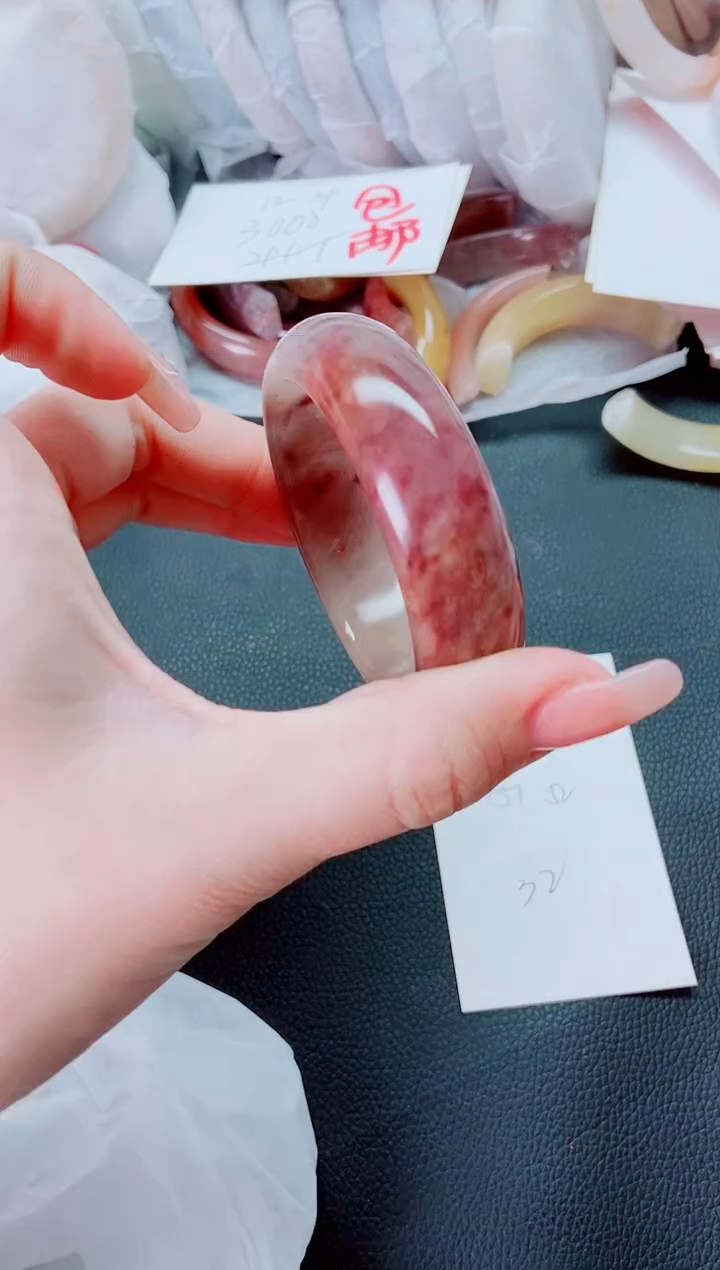 【闪购商品】石英质玉手镯未镶嵌M205-51-52