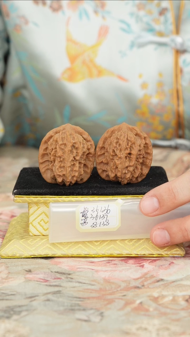 【闪购商品】文玩核桃把件非嫁接马老四