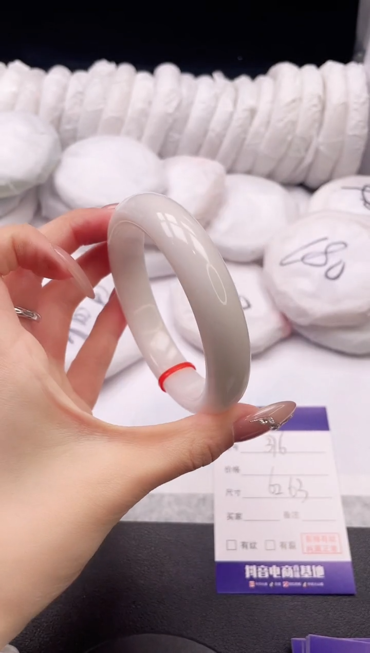 【闪购商品】和田玉手镯未镶嵌6K376-62