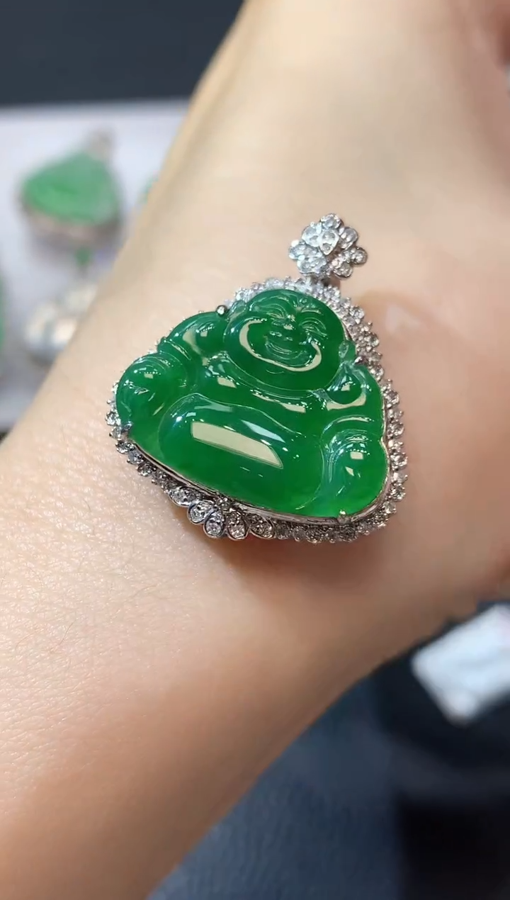 【闪购商品】翡翠吊坠(不含链)18K金镶嵌A89