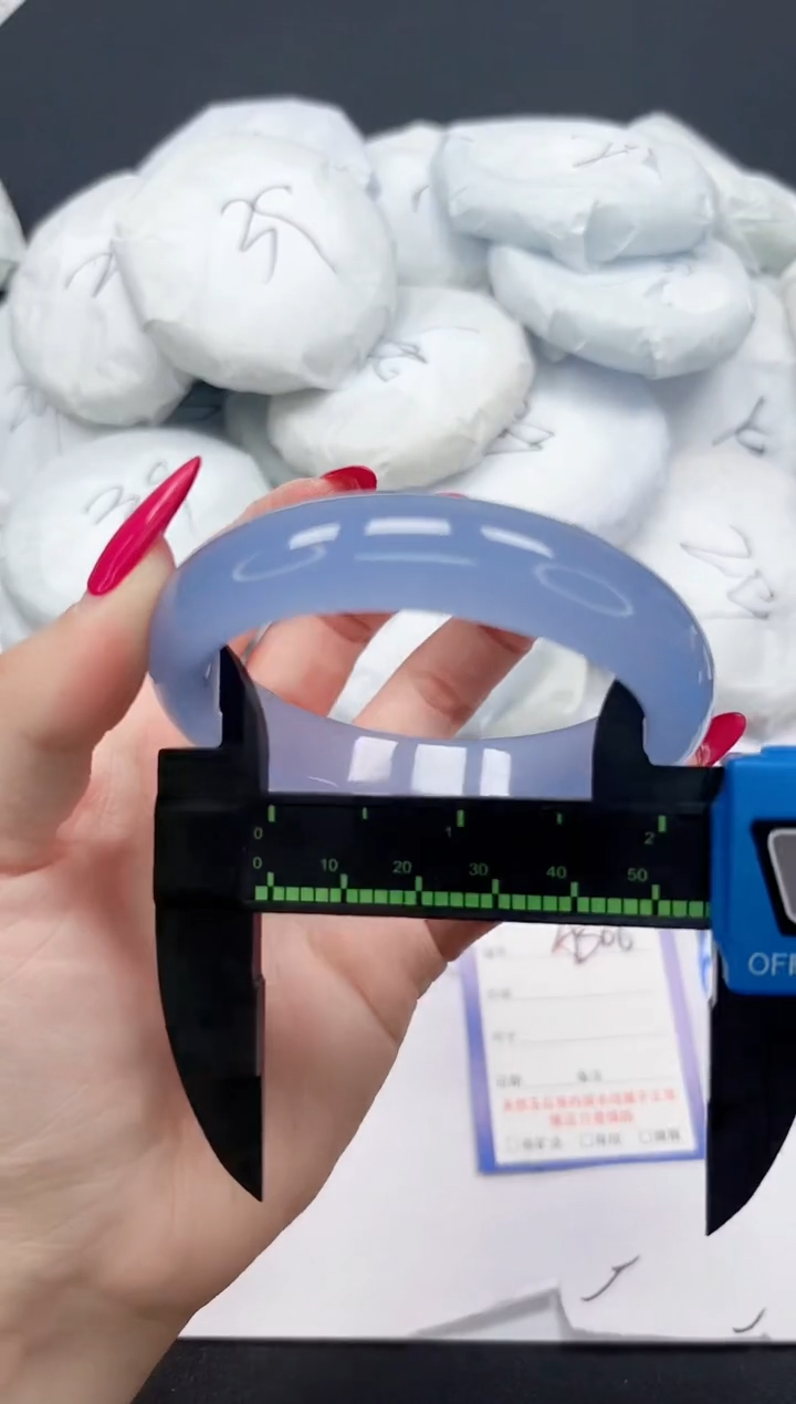 未镶嵌手镯石英质玉A306/5657