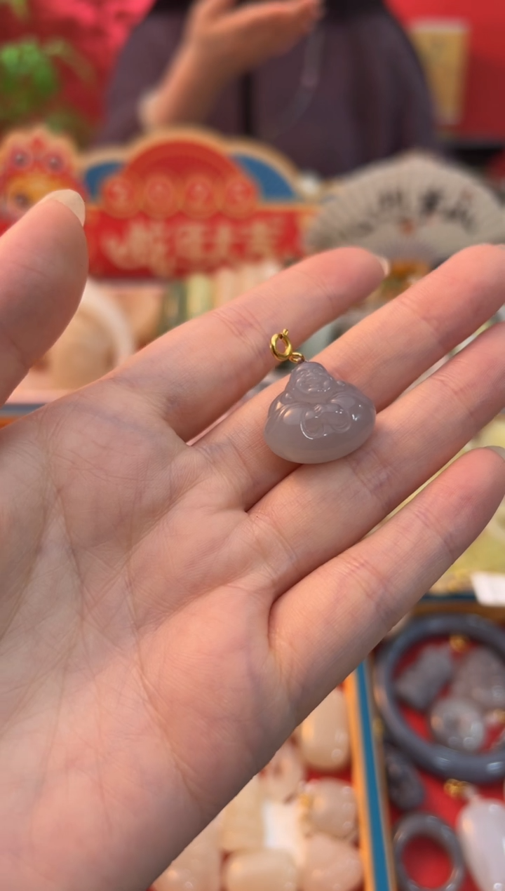 【闪购商品】和田玉吊坠未镶嵌烟紫抱抱佛