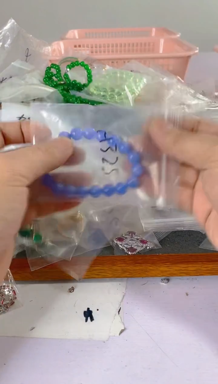 【闪购商品】水晶颈饰银S925镶嵌325红宝，蓝宝，多样性发一件赠链