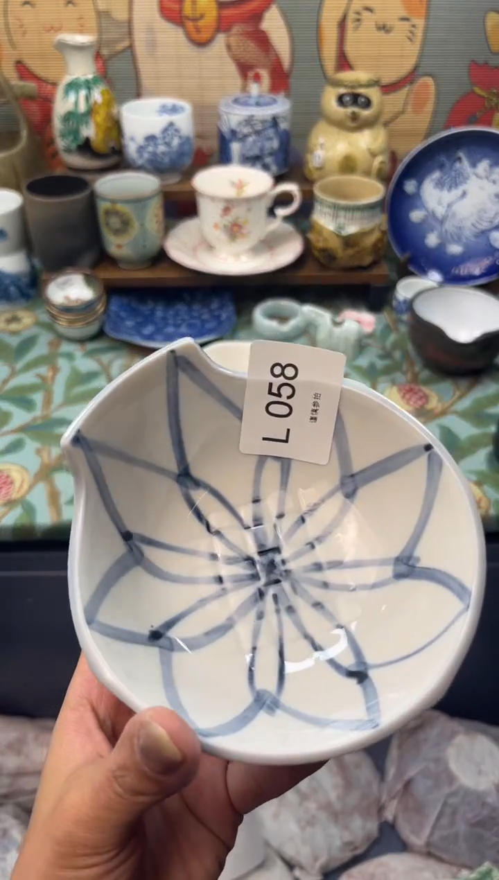 瓷片燕*       L058