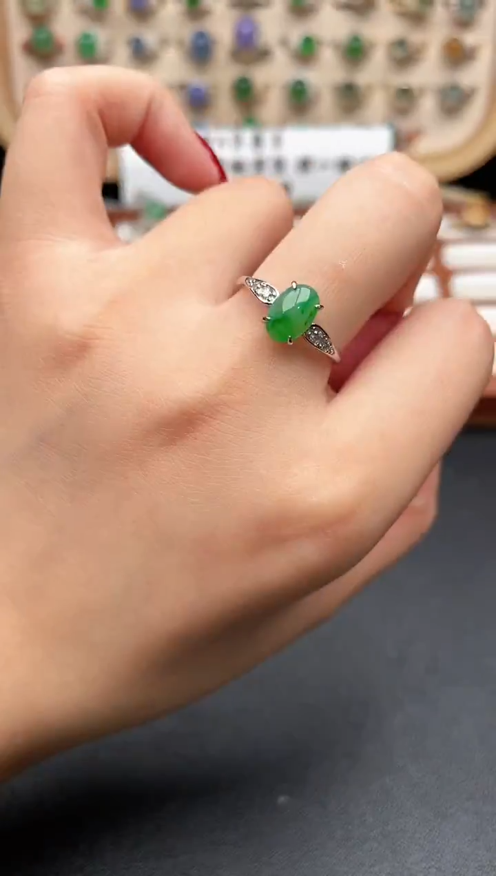 银S925镶嵌戒指翡翠一物一证一礼盒