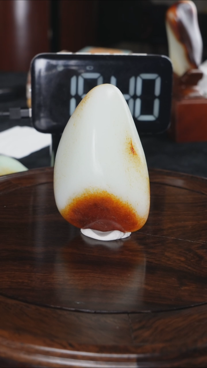 颈饰未镶嵌和田玉柒**歌和田玉原石