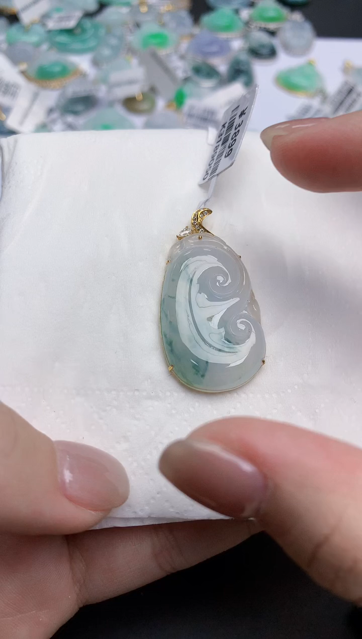 【闪购商品】翡翠颈饰18K金镶嵌天然缅甸翡翠A货