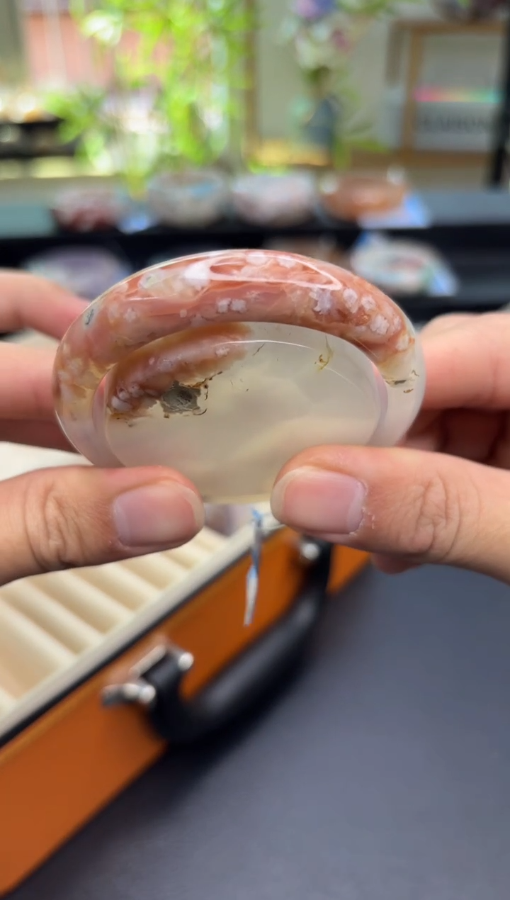 【闪购商品】石英质玉手镯未镶嵌C778(56圈赠送镯心)