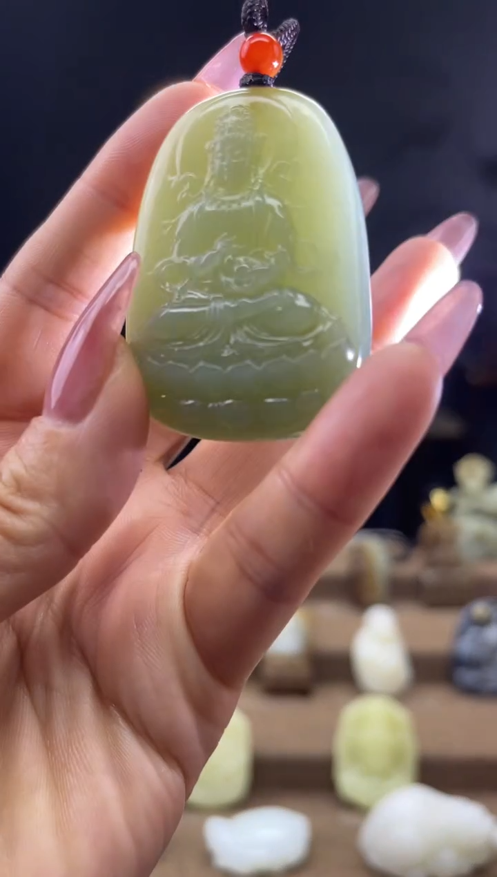 颈饰未镶嵌和田玉1