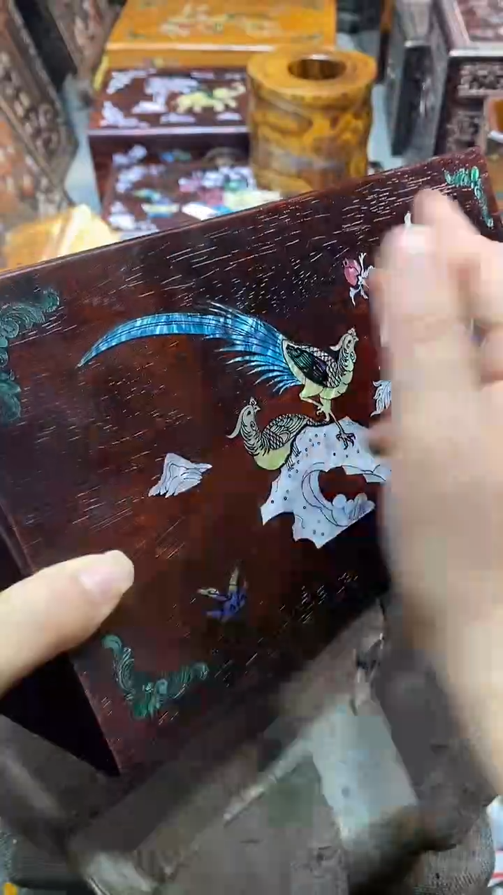 木木雕款大盒子一个