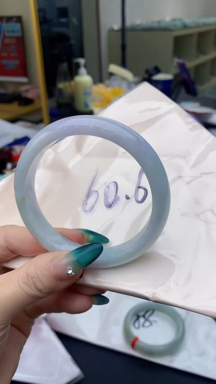 【闪购商品】翡翠手镯未镶嵌0766535233