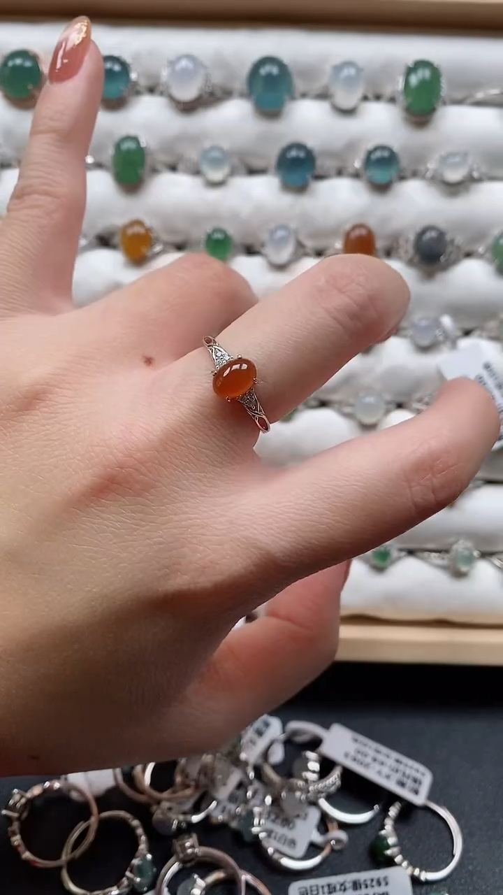 【闪购商品】翡翠戒指银S925镶嵌一物一证一礼盒