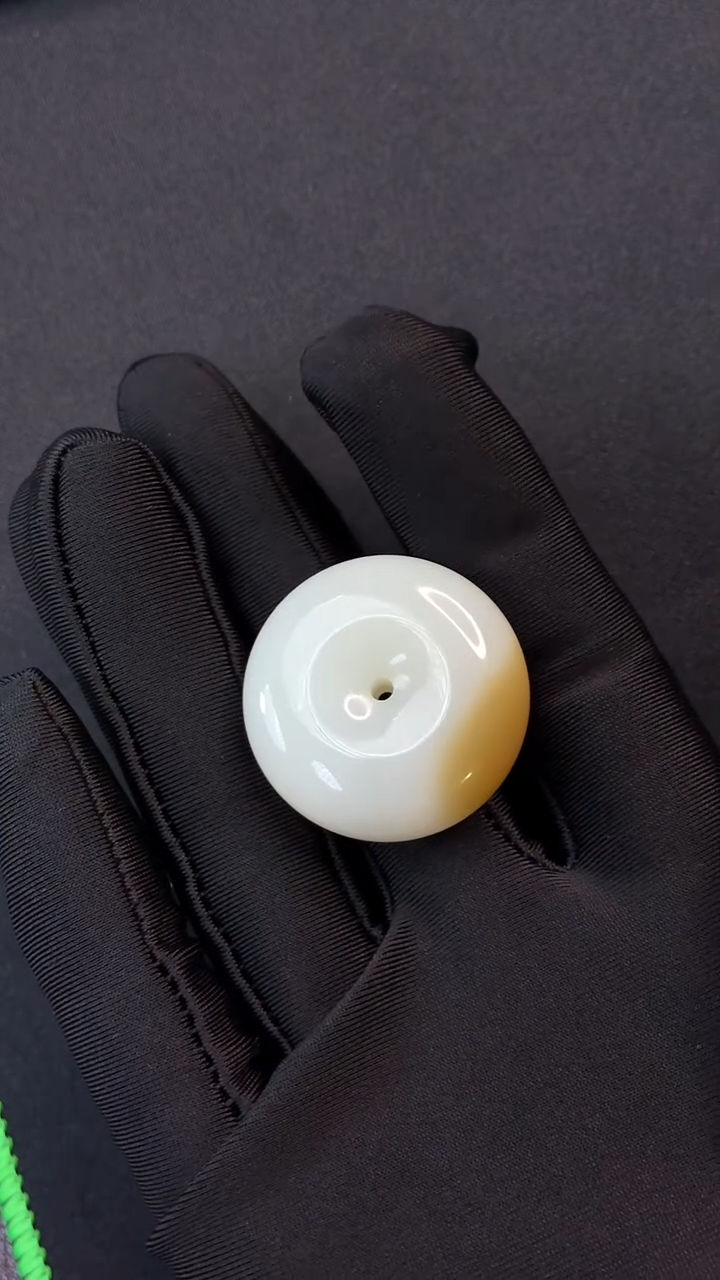 吊坠(不含链)未镶嵌和田玉和田玉吊坠