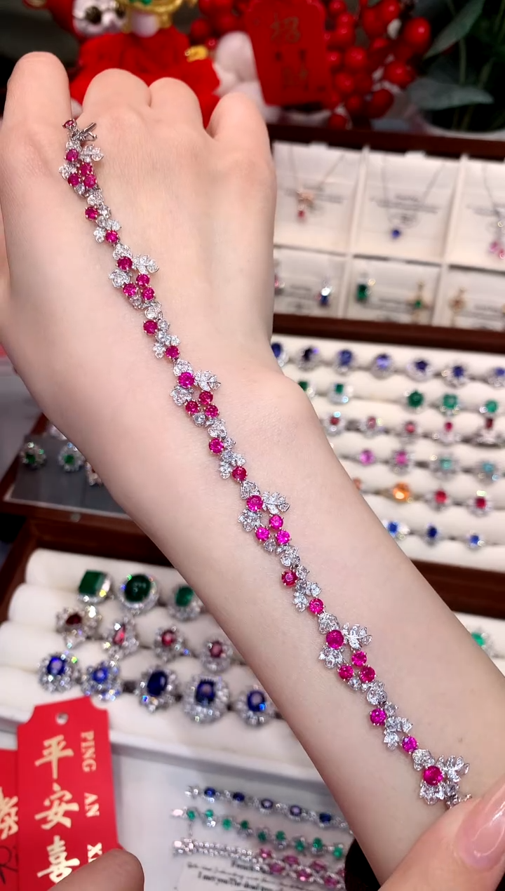 【闪购商品】红宝石手链18K金镶嵌4.9ct/天然宝石/七天无理由1