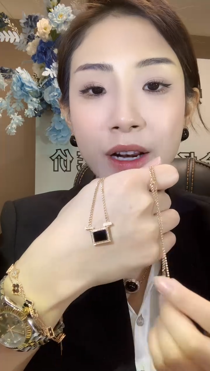 项链18K金镶嵌翡翠S13 