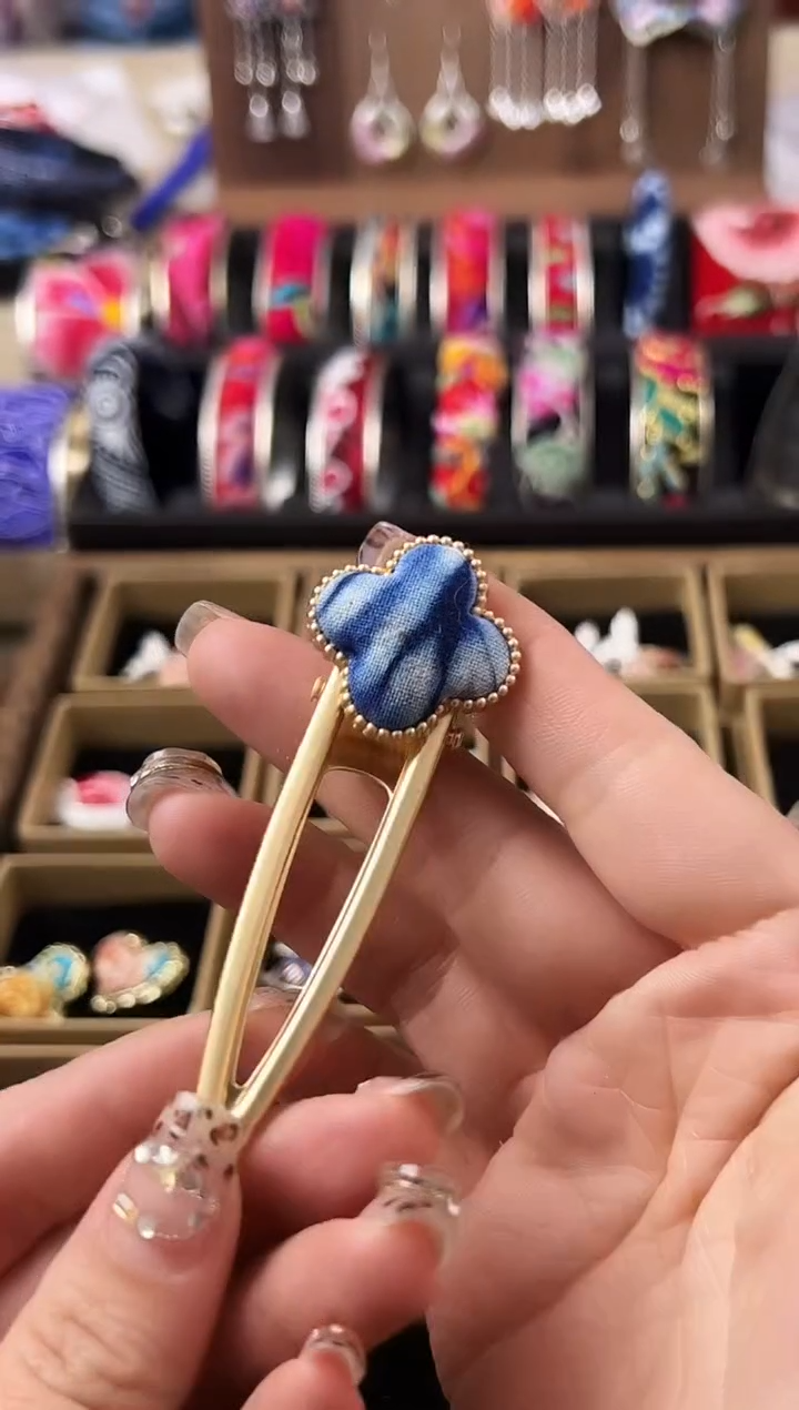 【闪购商品】织绣民族风老绣饰品339