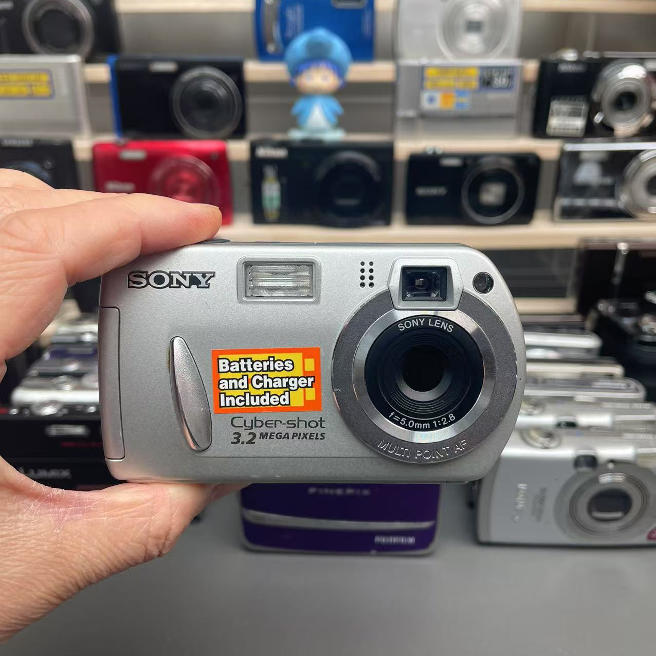 9新 Sony/索尼 P32 中文版 定焦  数码CCD相机 福利价 无配件