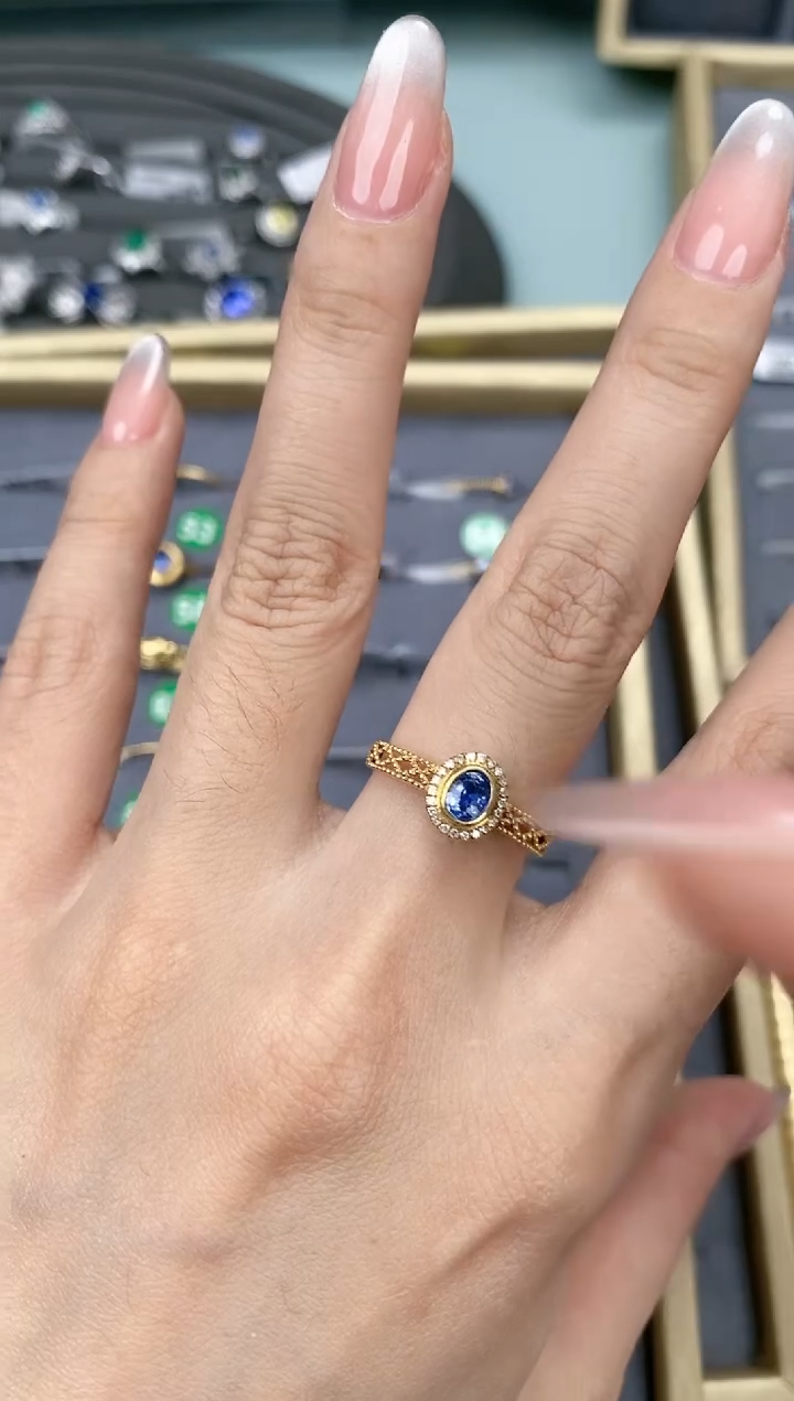 【闪购商品】蓝宝石戒指18K金镶嵌戒指