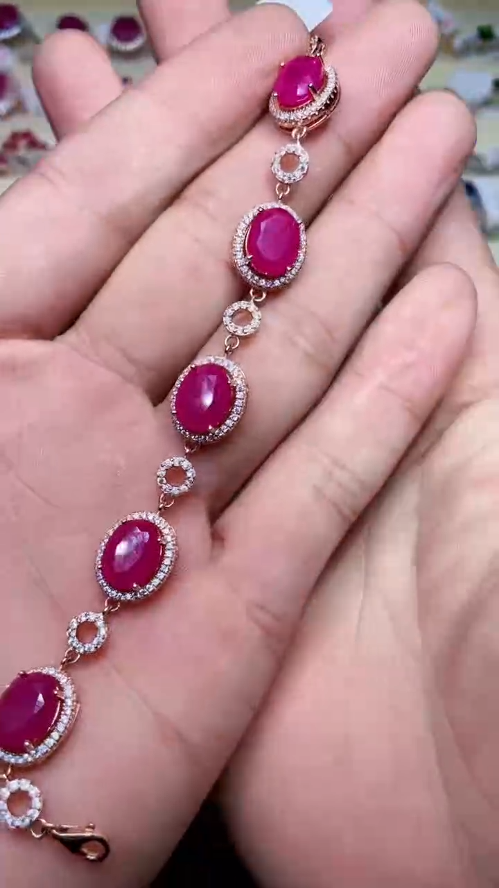 【闪购商品】红宝石手链银S925镶嵌..........