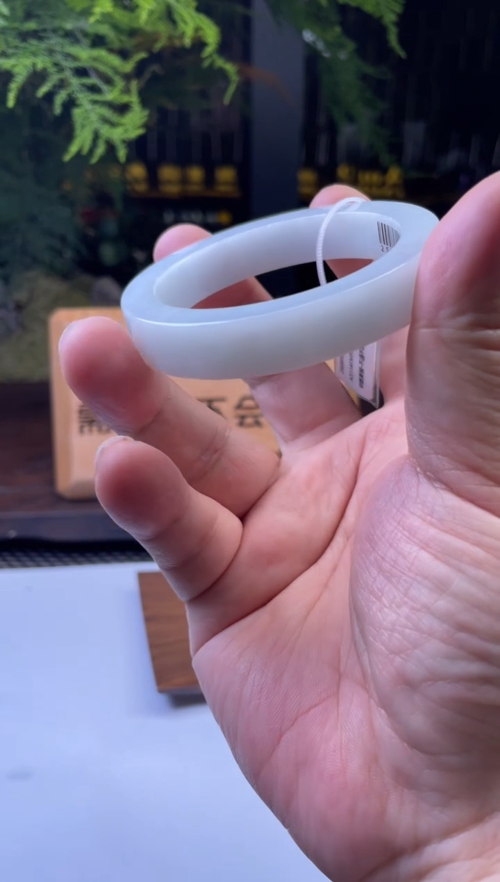 【闪购商品】定制翡翠手镯未镶嵌手镯