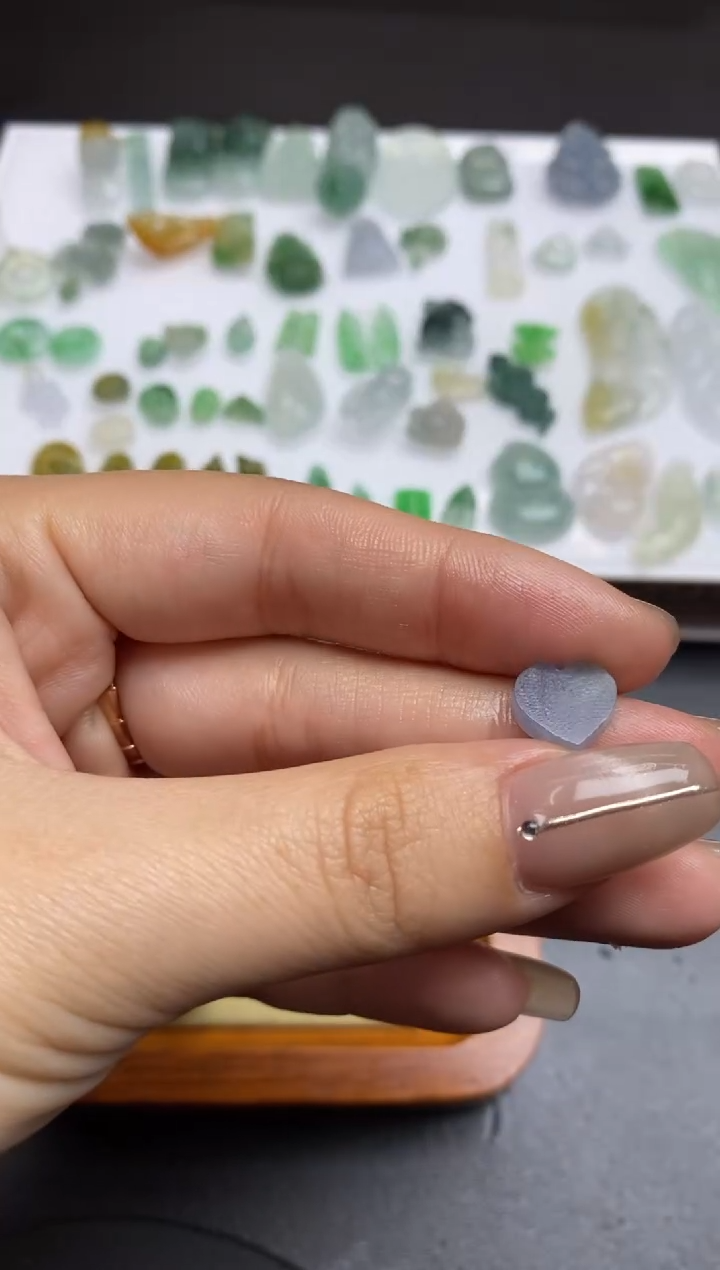 【闪购商品】定制翡翠未镶嵌翡翠毛货~