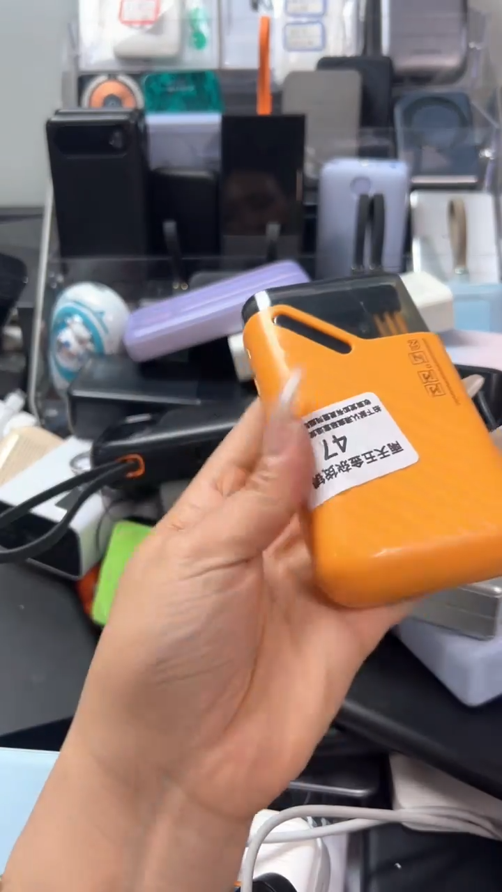 夹子款乐****遥精品数据线1111