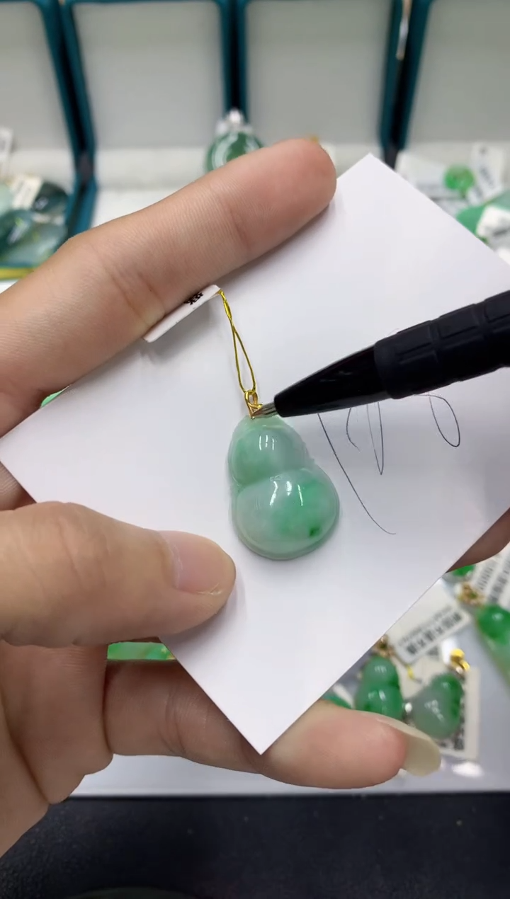 【闪购商品】翡翠颈饰18K金镶嵌翡翠
