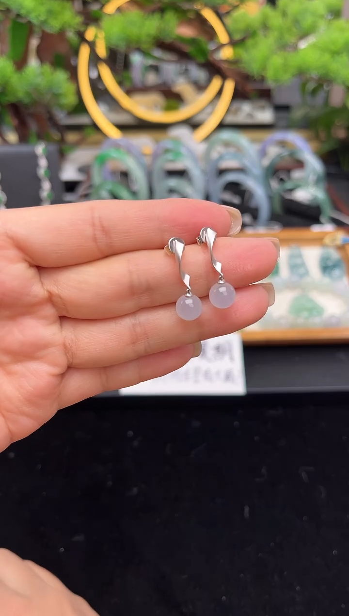 18K金镶嵌翡翠耳坠耳坠