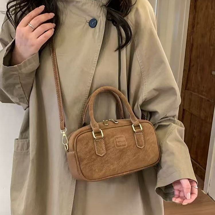 【阿芳专属】复古磨砂手提2025新款时尚百搭斜挎包精致超火枕头包