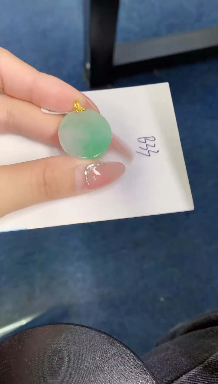 【闪购商品】翡翠颈饰18K金镶嵌000000000