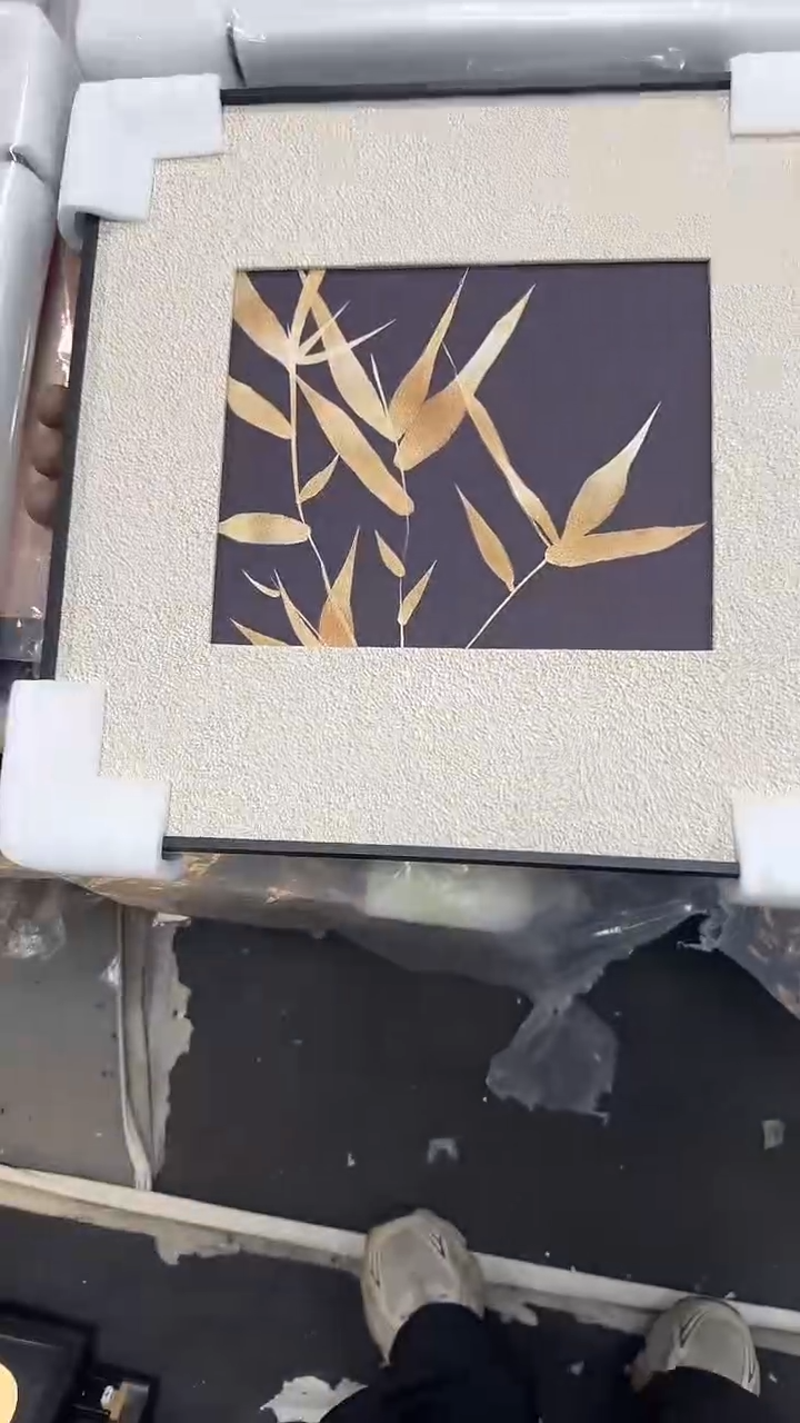 ?****?仓库清仓画       默认瑕疵