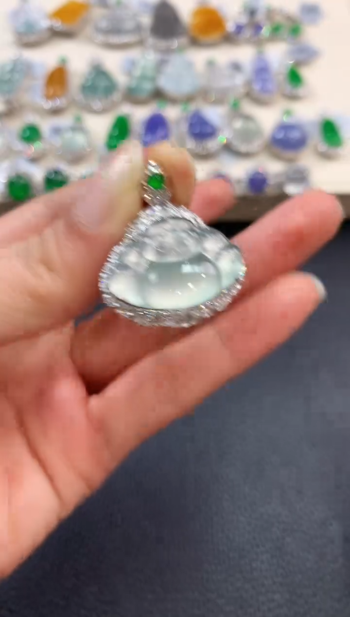 【闪购商品】翡翠吊坠(不含链)18K金镶嵌n54       