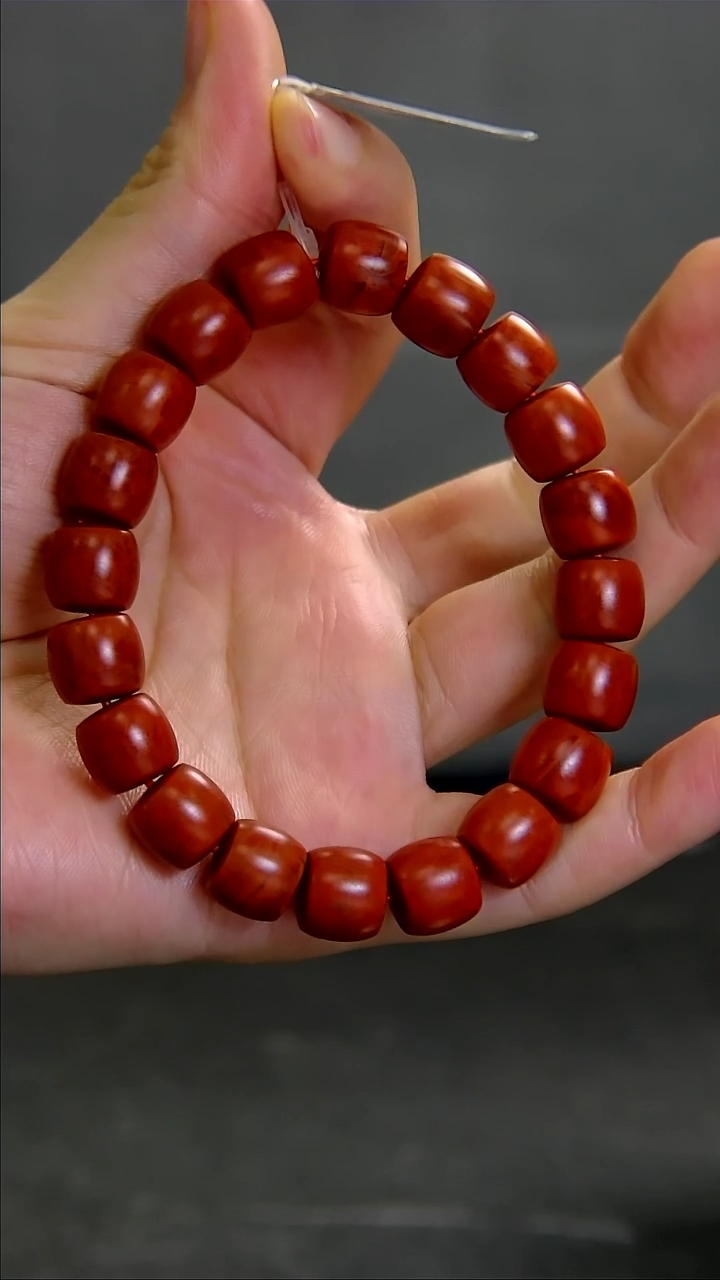 南红玛瑙手串未镶嵌023ZB0606产品一个 