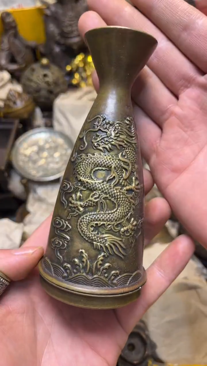 精美铜器，点击下单