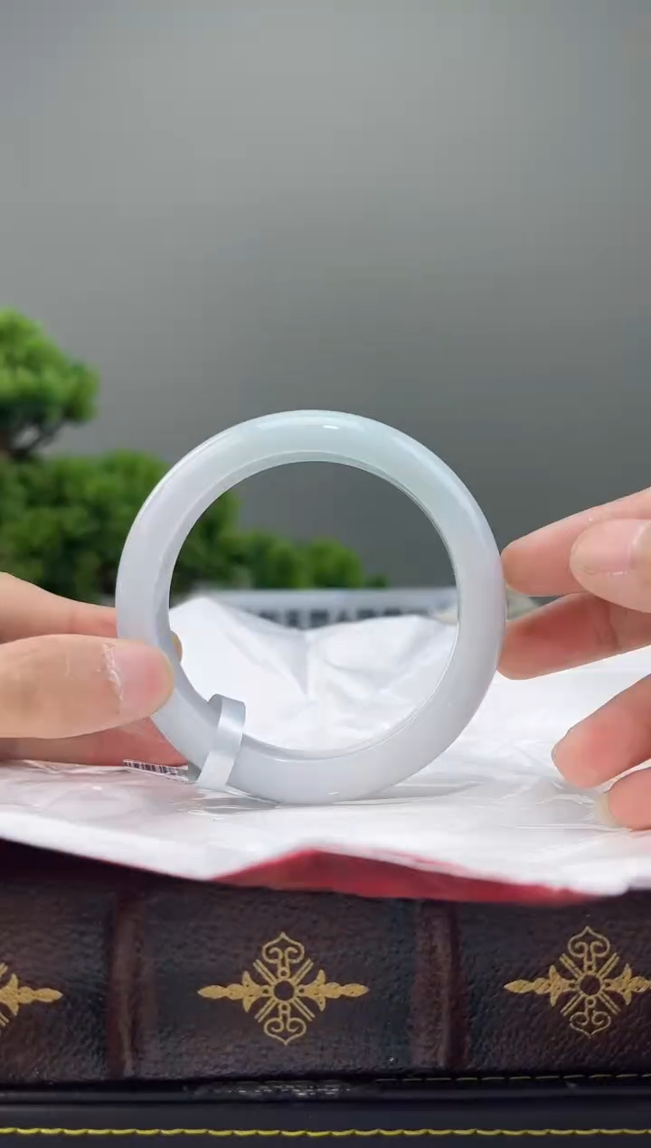 【闪购商品】翡翠手镯未镶嵌手镯17