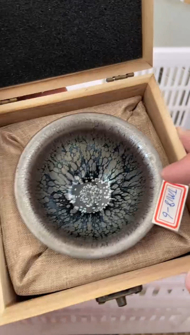 杯无运费险有瑕疵的摄影的产品有使用过的痕迹有点脏介意勿拍