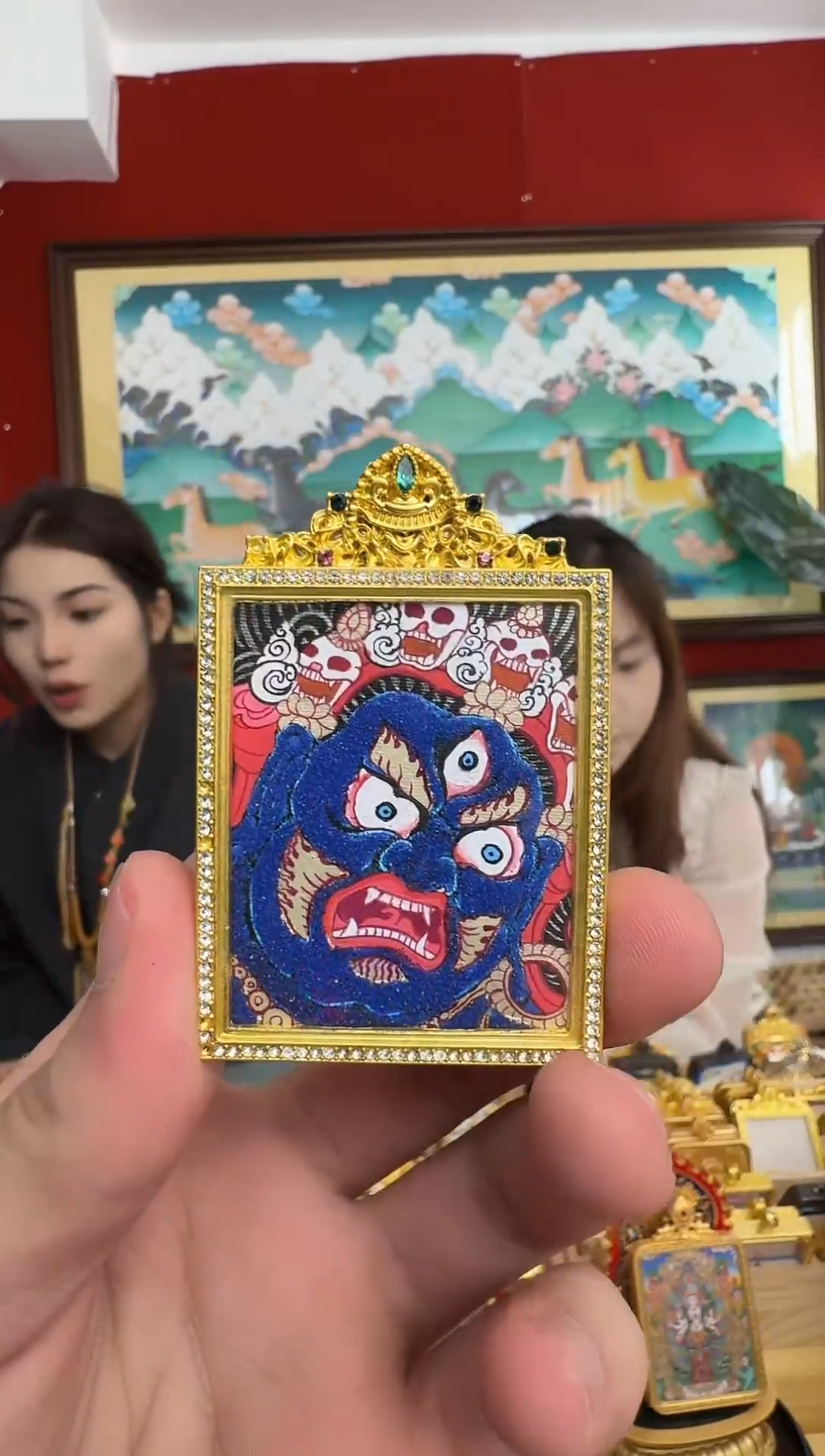 吊坠大黑-热贡纯手绘