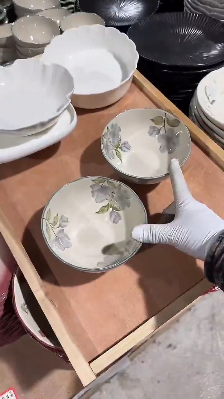 陶瓷2个6英寸碗微瑕 凑满20元包邮