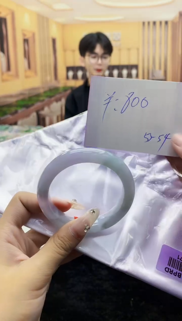 【闪购商品】翡翠手镯未镶嵌      H69-71