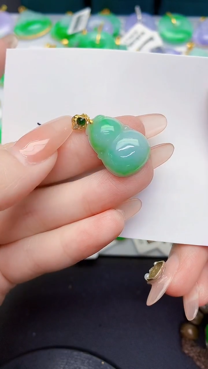 颈饰未镶嵌翡翠缅甸天然翡翠A货