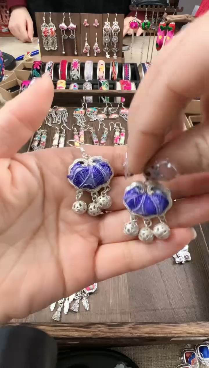 【闪购商品】织绣民族风老绣饰品250