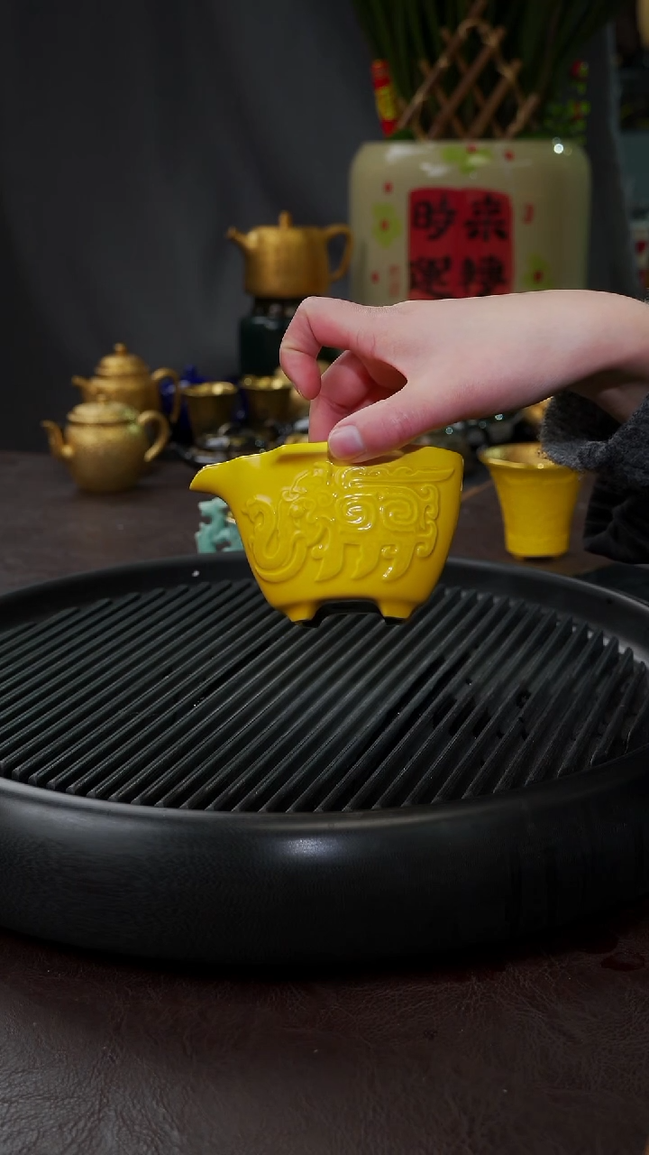 【闪购商品】杯【宜景窑帝王黄封神鎏金】象公道