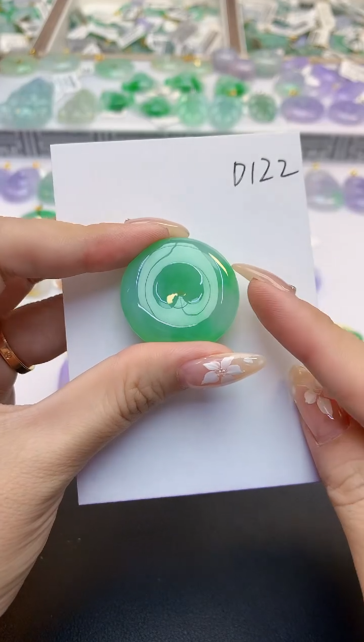 翡翠未镶嵌颈饰天然缅甸a货翡翠