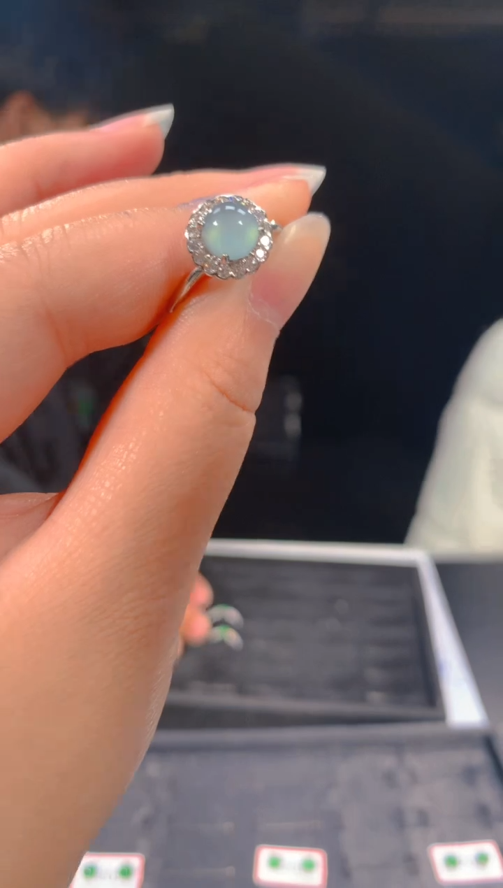 【闪购商品】定制翡翠未镶嵌5定制翡翠，多样性发货（发其一）