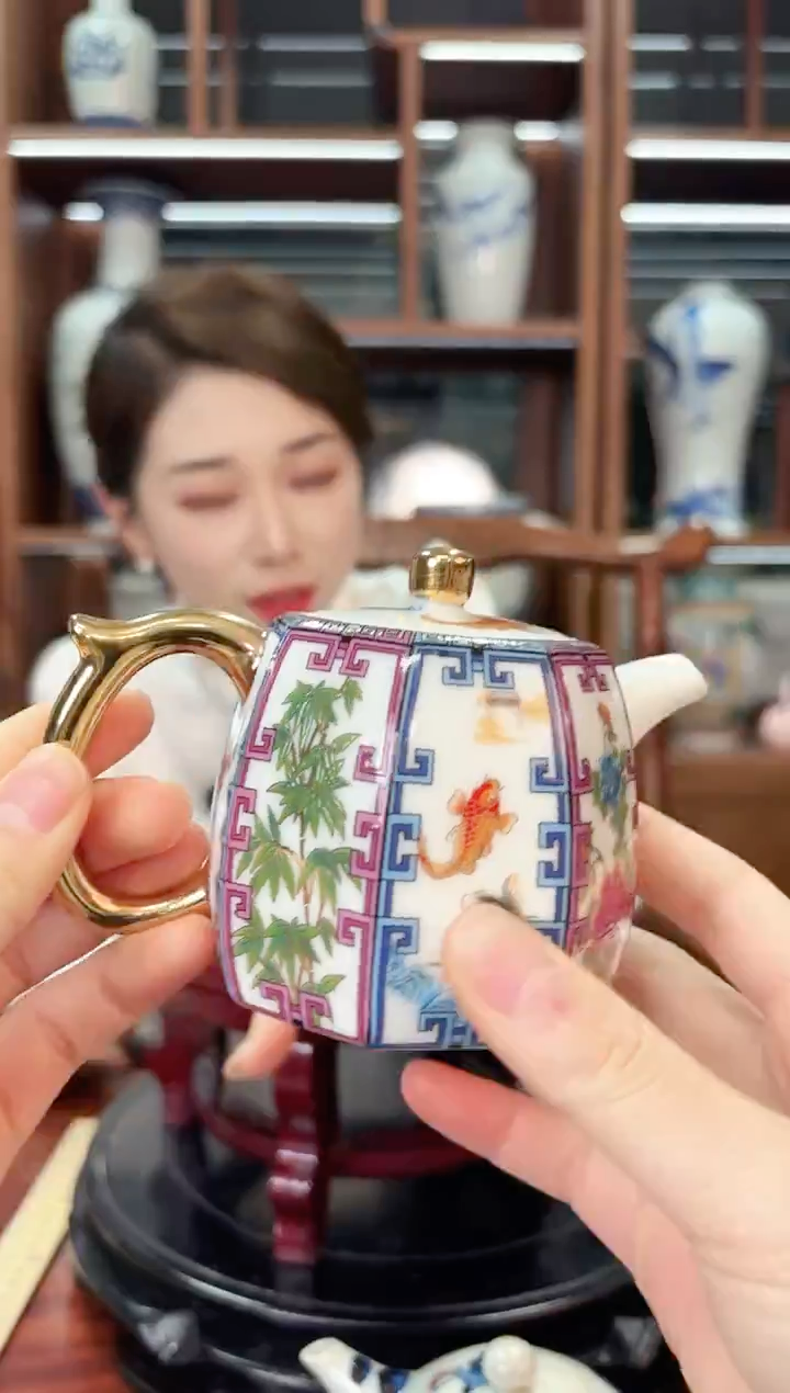 A24景德镇珐琅彩描金把手茶壶