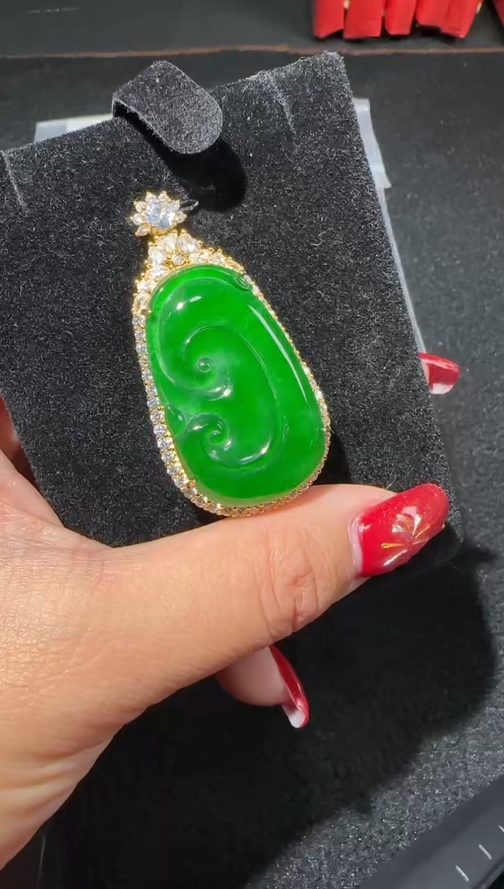 【闪购商品】翡翠吊坠(赠链)未镶嵌8929多样性发货拍一发一